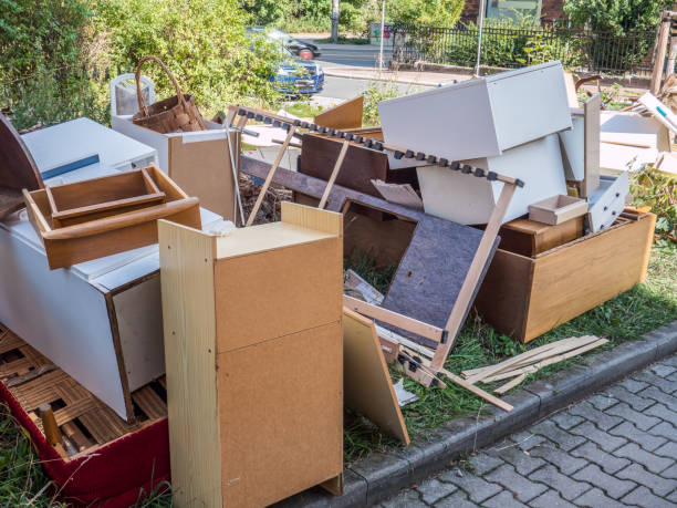 Best Garage Cleanout Services  in Capitan, NM